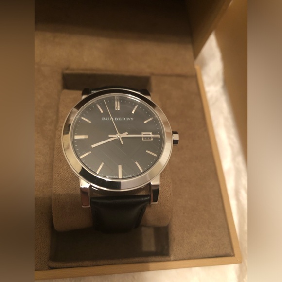 BURBERRY Men’s Watch - Picture 3 of 5